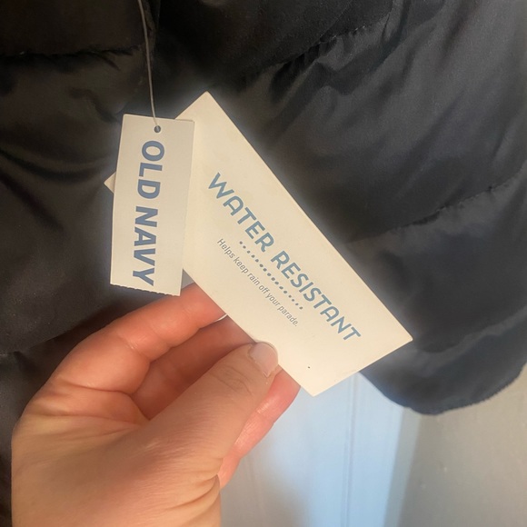 NWT Women’s Old Navy Black Puffer Jacket - Picture 9 of 11